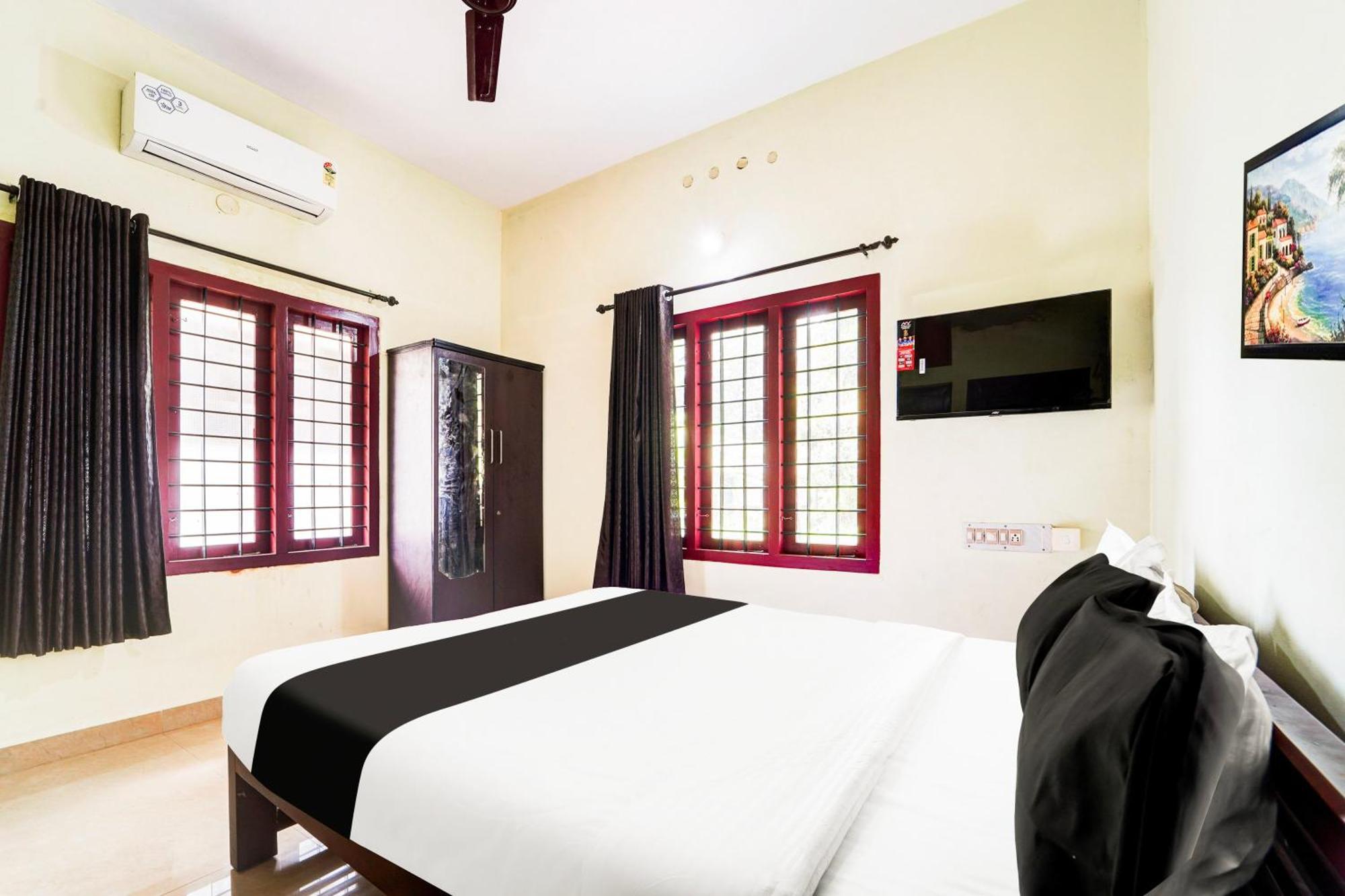 Super Hotel O Nettoor Near Lakeshore Hospital Kochi Zewnętrze zdjęcie