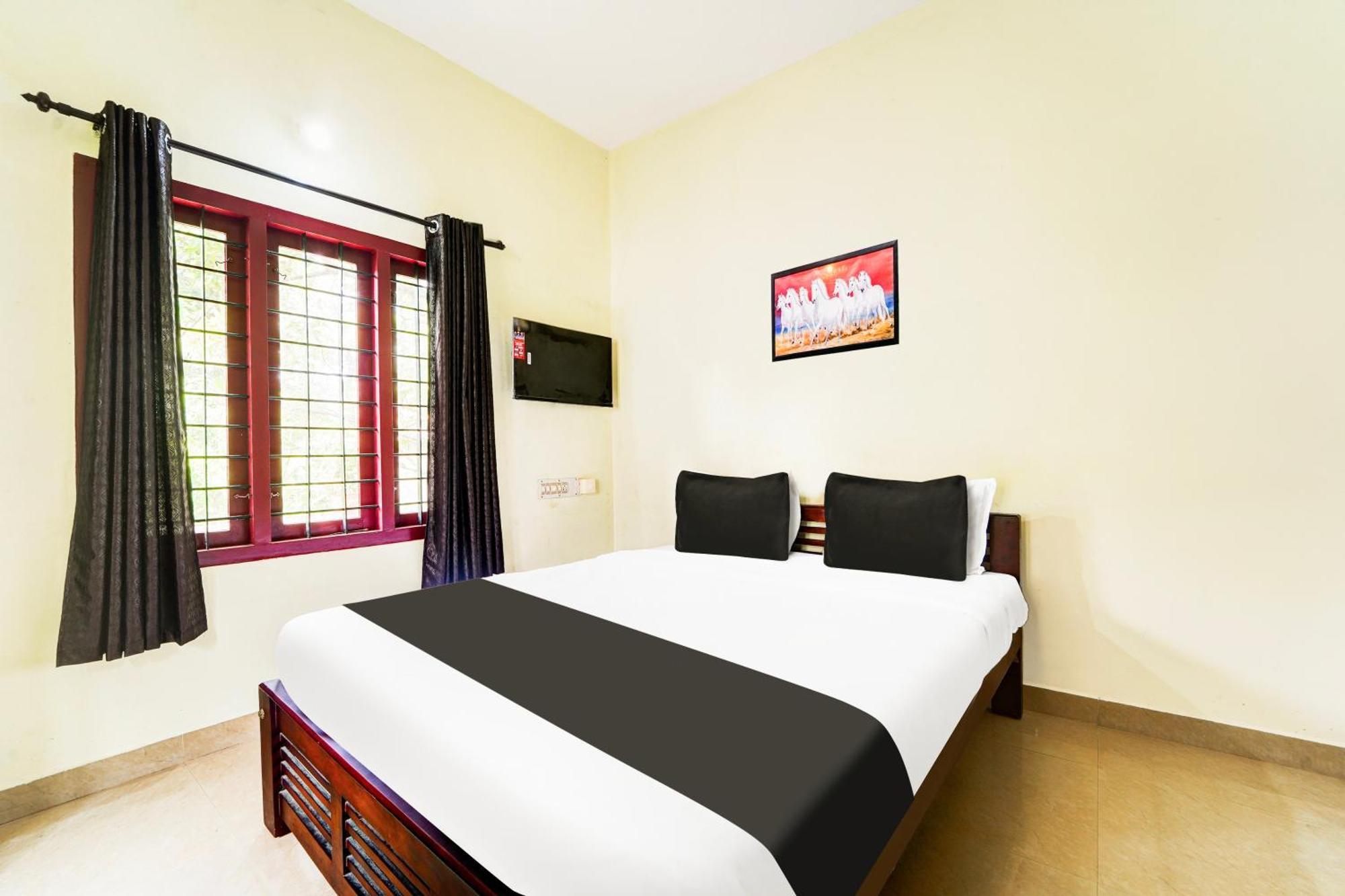 Super Hotel O Nettoor Near Lakeshore Hospital Kochi Zewnętrze zdjęcie